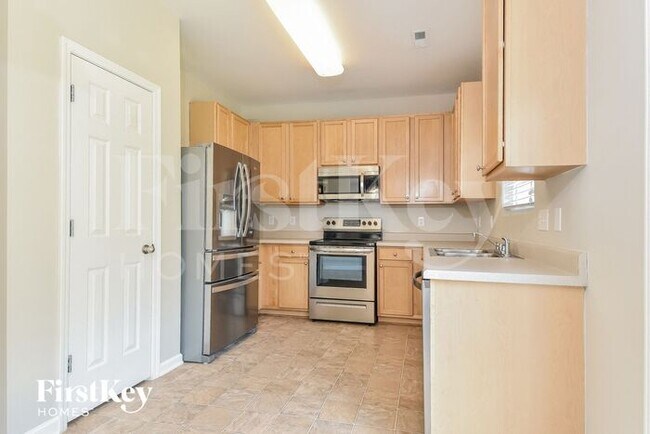 Building Photo - 137 Silver Creek Trail