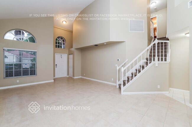 Building Photo - 10254 Serene Meadow Dr N