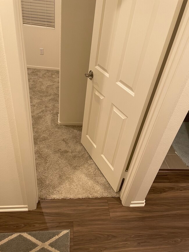 Room for Rent - 969 W Jasmine Way