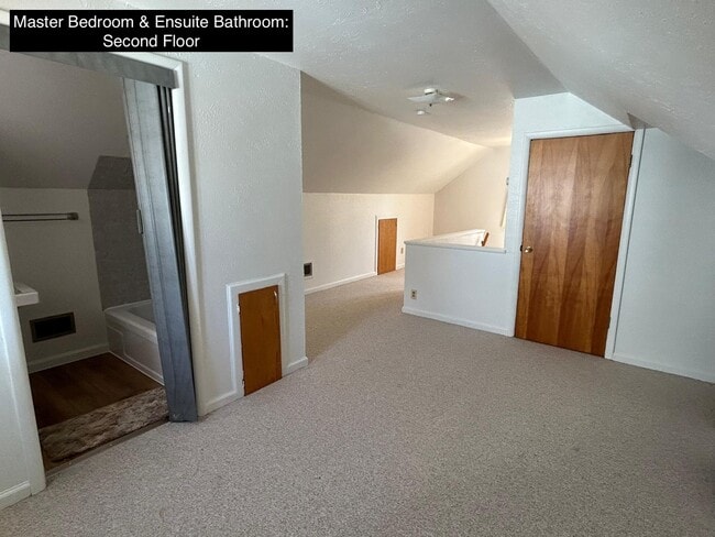 Building Photo - 2810 Latonia Blvd