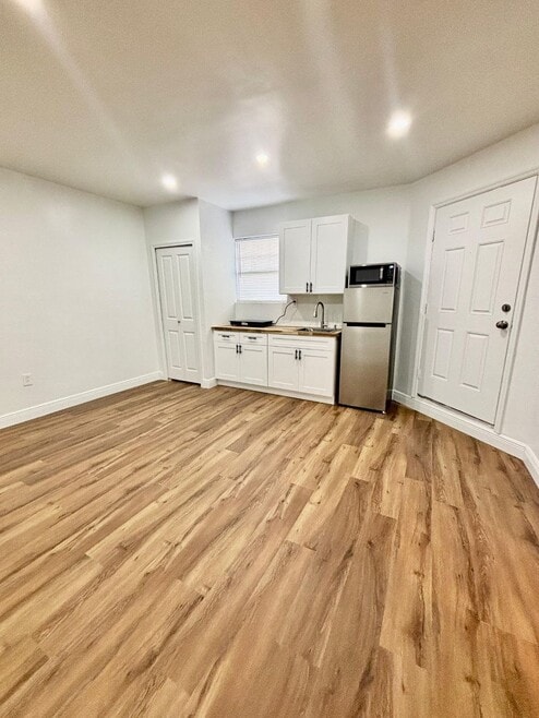 Building Photo - 2918 Woolridge Dr