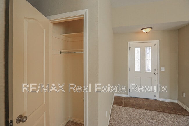 Building Photo - 6303 S 37th St