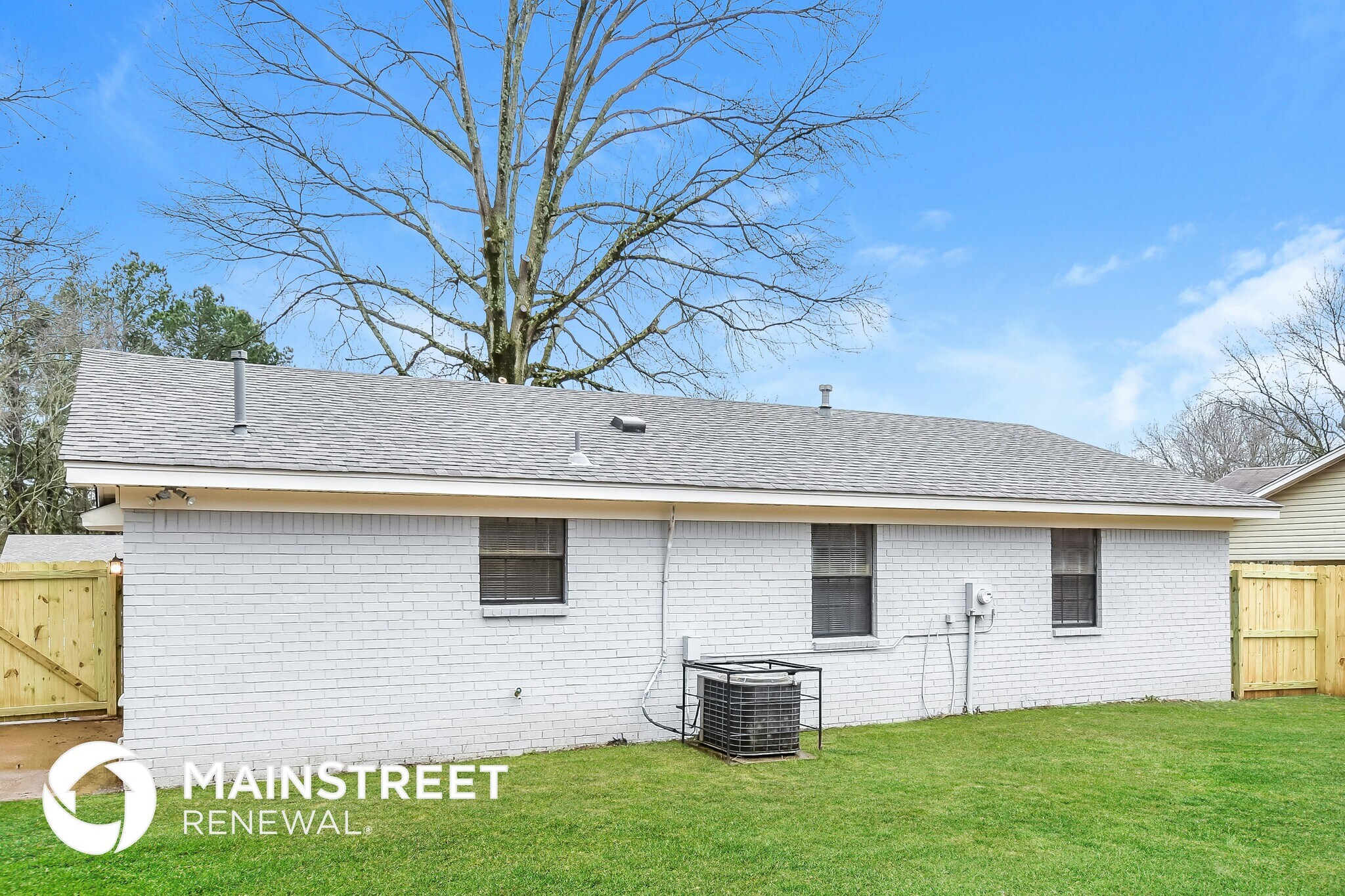 Building Photo - 5210 Woody Dr