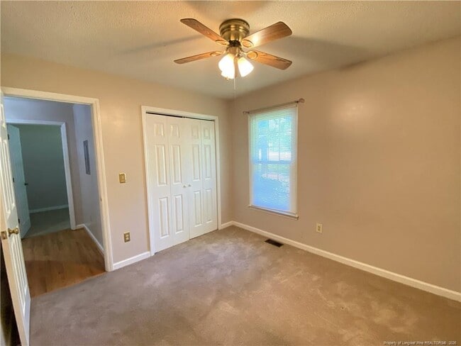 Building Photo - 21 Pineridge Dr