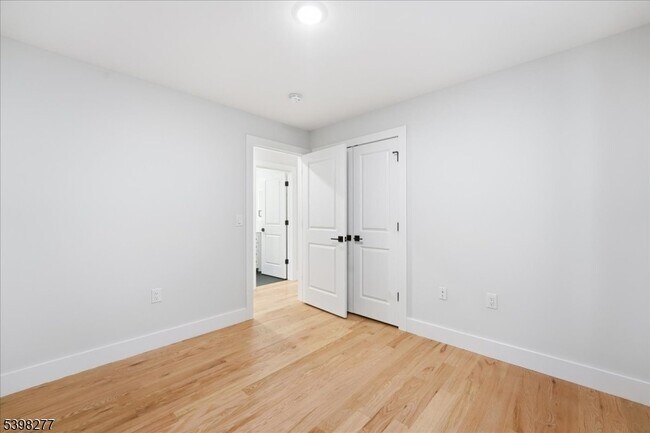 Building Photo - 62 Hillside Ave