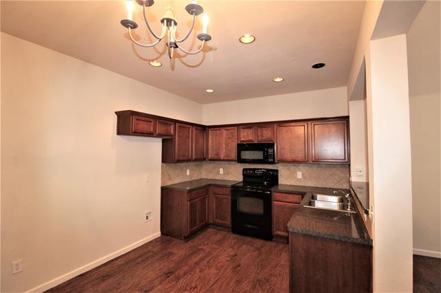 Building Photo - 3033 Stone Forest Cir