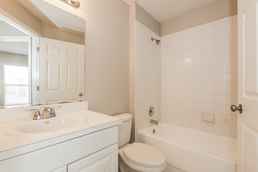 Building Photo - 3406 Palm Beach Dr