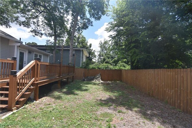 Building Photo - 375 Atwood St SW