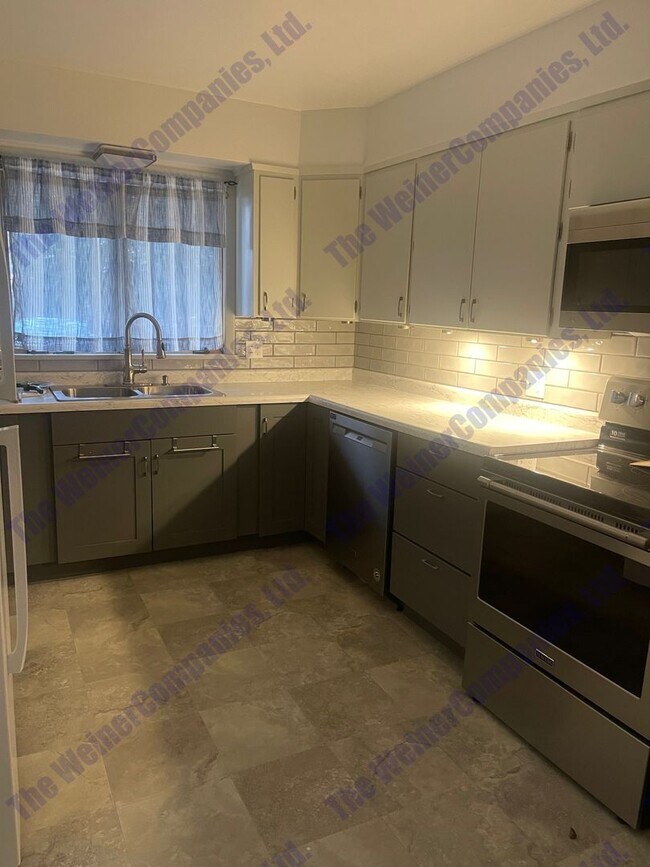 Building Photo - Now Leasing