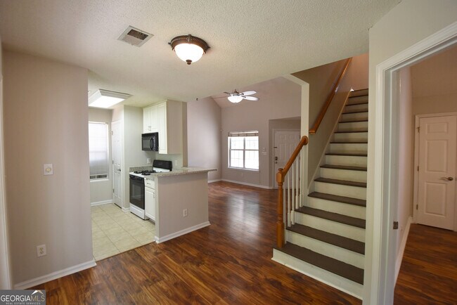 Building Photo - 115 S Fairfield Dr
