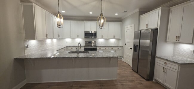 Building Photo - 418 Mcchrystal Dr