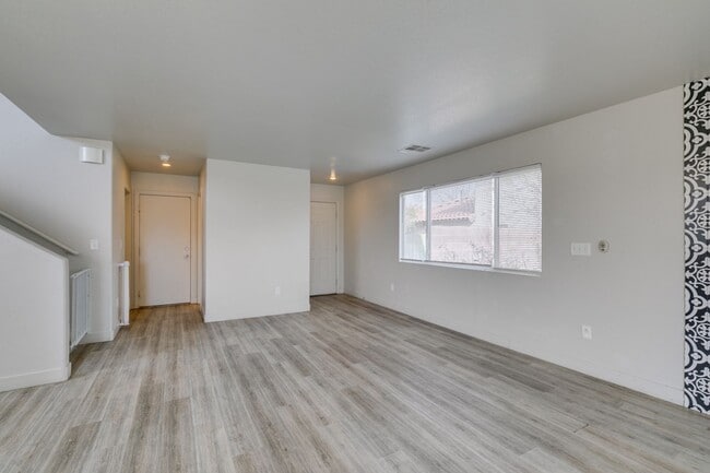 Building Photo - SUMMERLIN BEAUTY WITH TONS OF UPGRADES*3 LARGE BEDROOMS*COMMUNITY POOL*