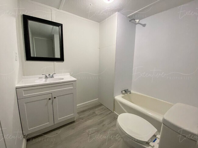 Building Photo - Recently Remodeled 3-Bed Mobile Home in Sulphur