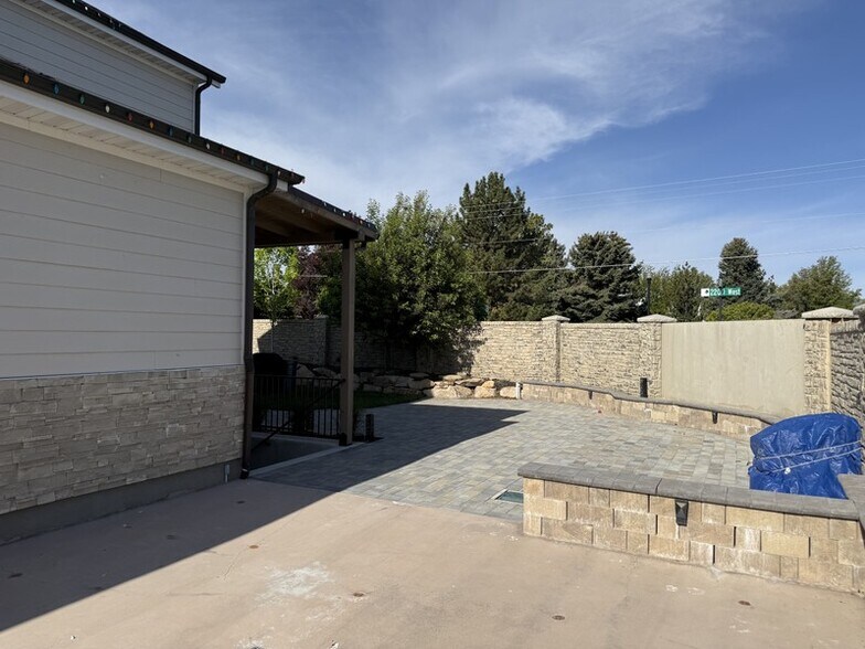 Building Photo - 9962 S Colton Spring Ln