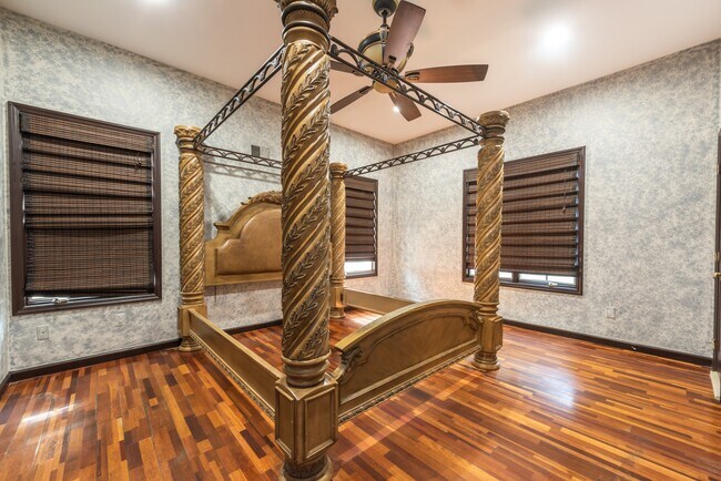 Building Photo - 53 Edward Ave