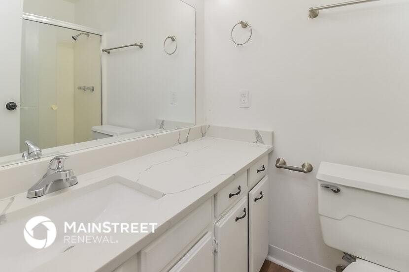 Building Photo - 846 San Bruno Pl