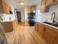 Building Photo - 57 Forest St