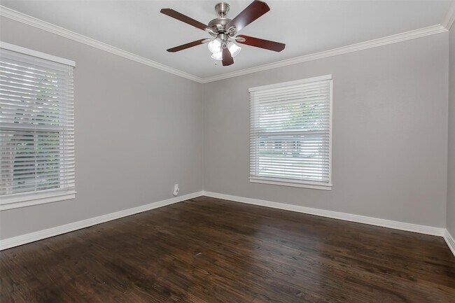 Building Photo - 570 Bondstone Dr