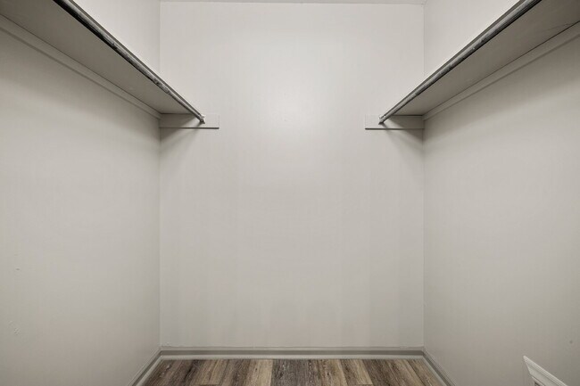 Building Photo - Fully Renovated 2 Bedroom 2 Bathroom Condo in Prime Rock Hill Location.