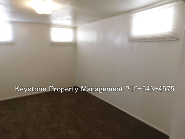 Building Photo - $350 Off 1st Month! Affordable Studio Apartment – $700/$700