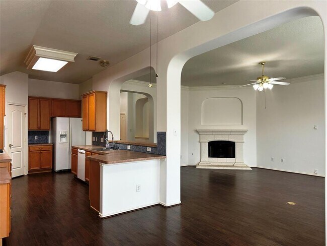 Building Photo - 24018 Indian Hills Way