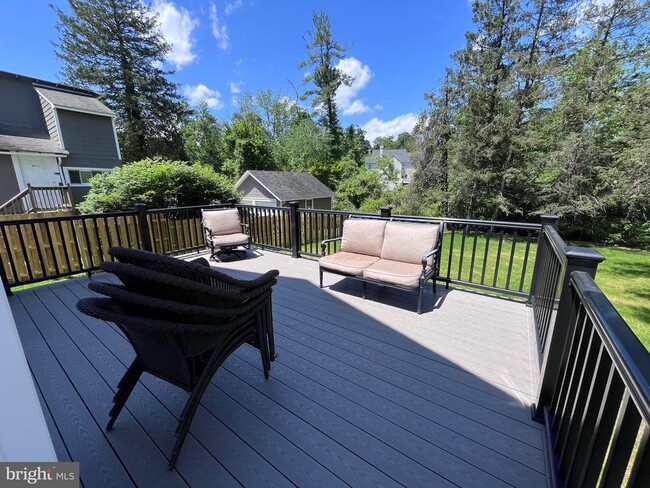 Building Photo - 625 Conestoga Rd