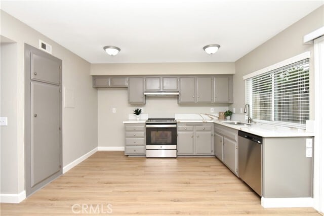 Building Photo - 4247 Larwin Ave