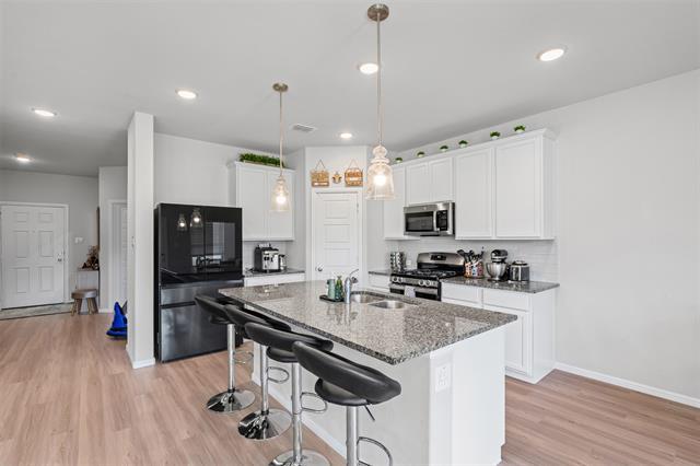 Building Photo - 1206 Fox Chase Dr