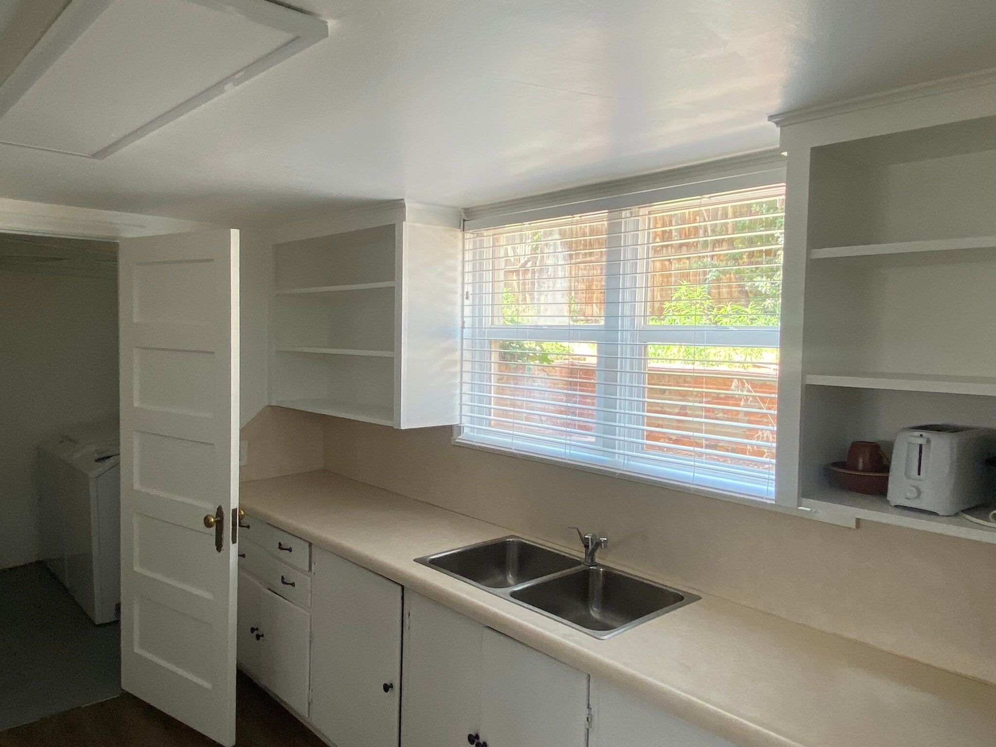Building Photo - 109 N 500 W