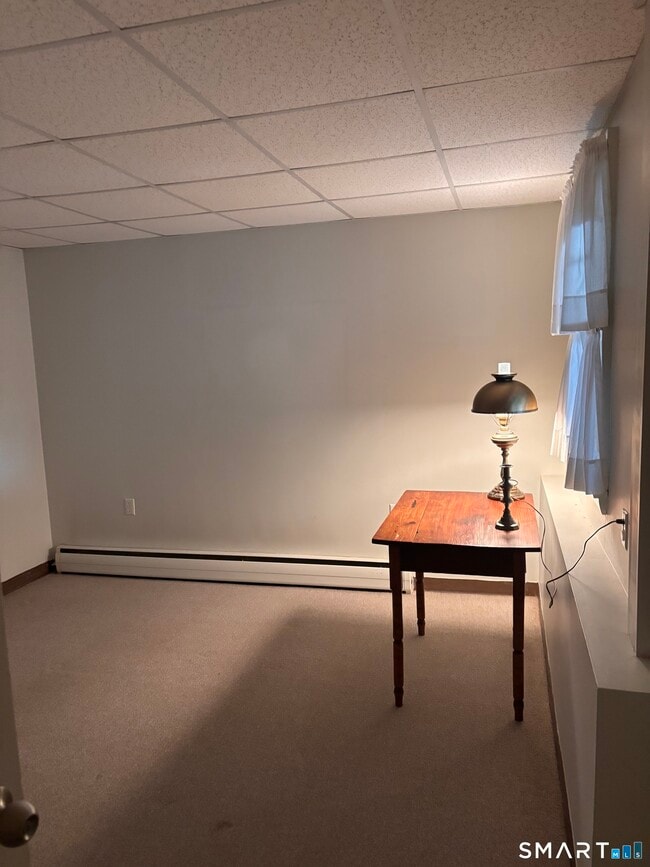 Building Photo - 28 Bayberry Ln