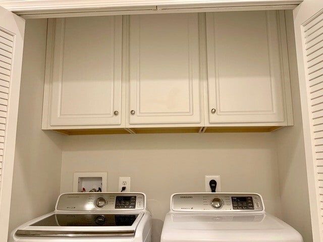 Building Photo - Gorgeous brick front 3bd 2/2bth townhouse ...