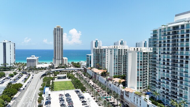 Building Photo - 300 Sunny Isles Blvd