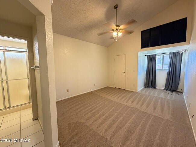 Building Photo - 9368 N Hampshire Dr