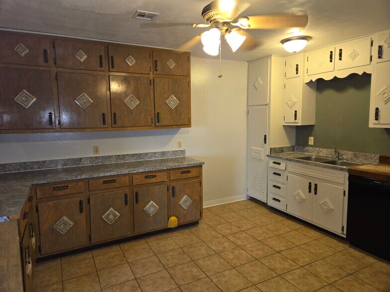 Kicthen - 101 E Florida St