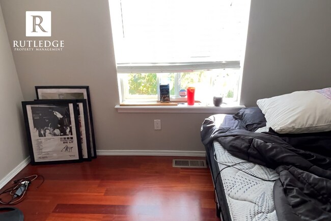 Building Photo - Cozy 3 Bed / 2 Bath Home in South Medford with Fenced Backyard