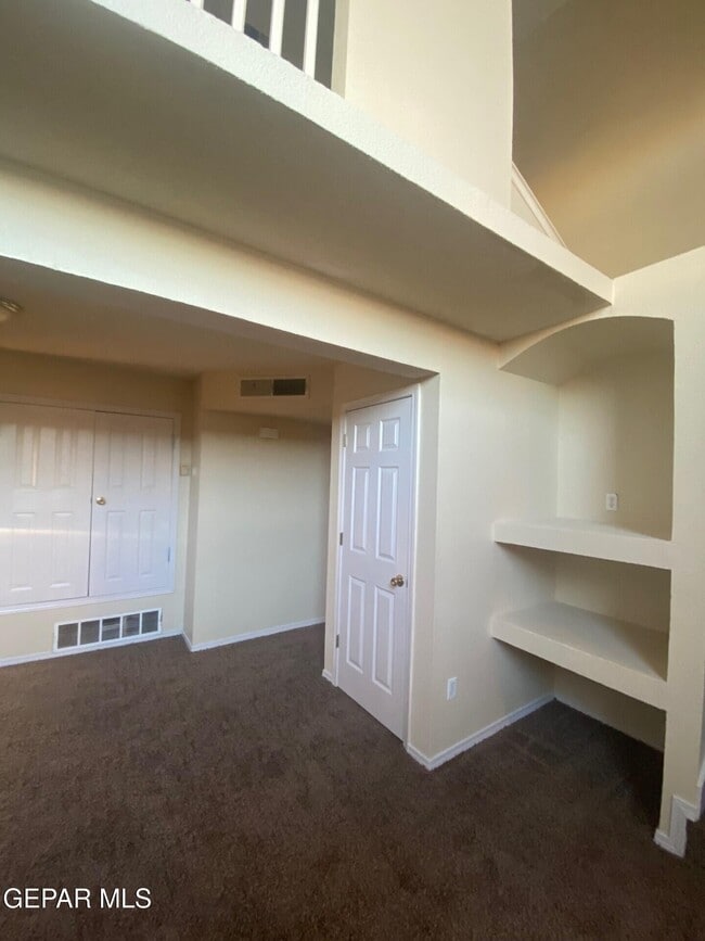 Building Photo - 745 Paseo Sereno Dr