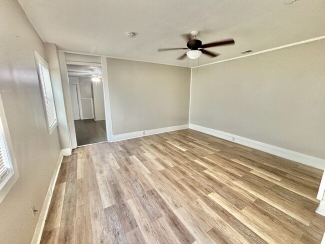 Building Photo - Portland Neighborhood - 3 Bedroom 1 Bath House