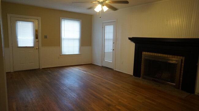 Building Photo - 1016 Puryear Dr