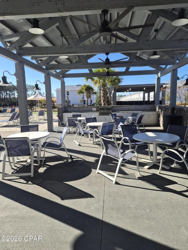 Building Photo - 460 Melrose Wy