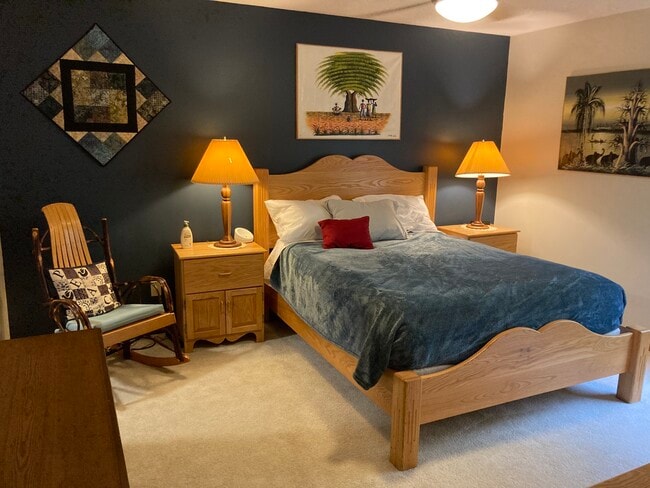 Primary bedroom - 1408 Kentfield Way