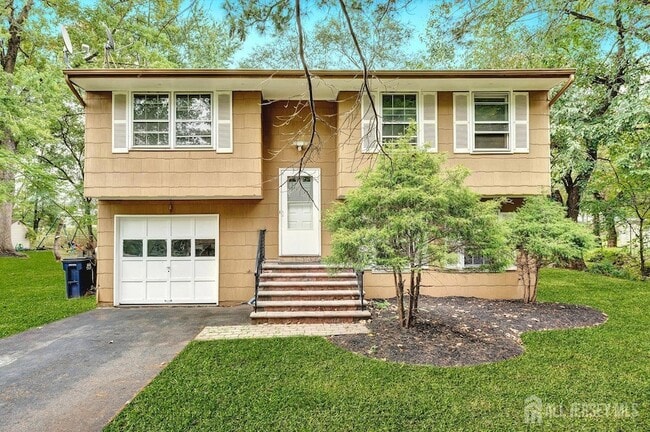 Building Photo - 5 Pelmont Pl