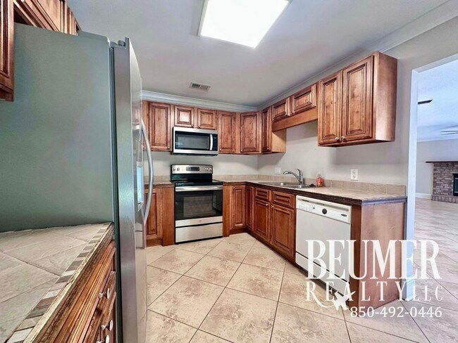 Building Photo - 12295 Havburg Dr