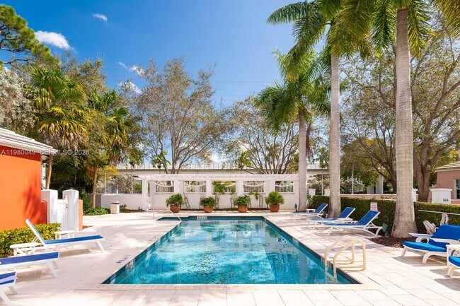 Building Photo - 520 Loretto Ave