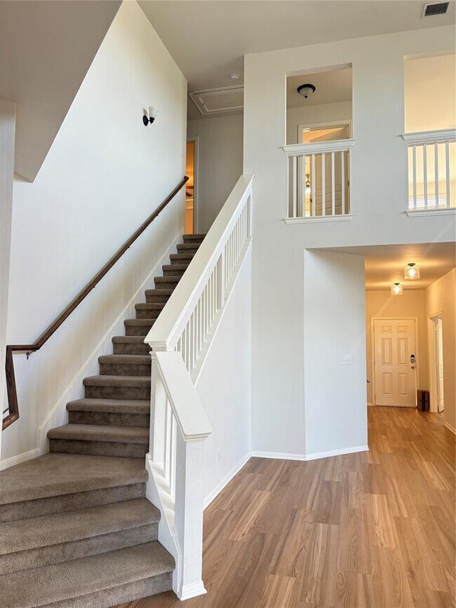 Building Photo - 13501 Coomer Path