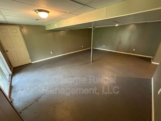 Building Photo - 8306 Sni a Bar Rd
