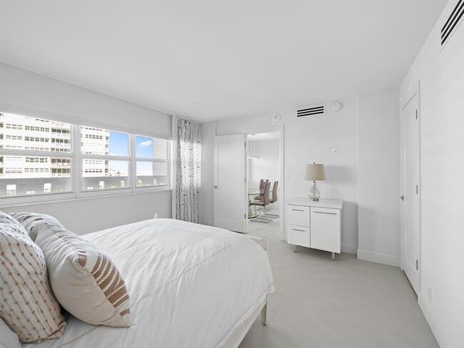 Building Photo - 2000 S Ocean Dr