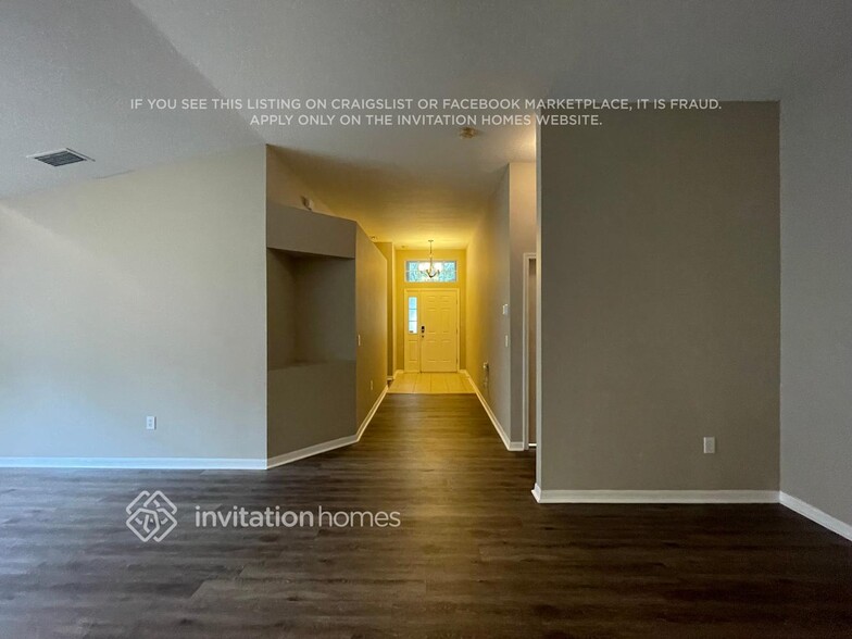 Building Photo - 13030 Old Florida Cir