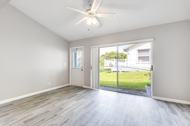 Building Photo - 11036 SE Sea Pines Cir