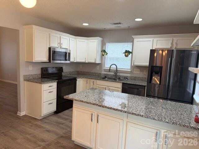 Building Photo - 16855 Greenlawn Hills Ct