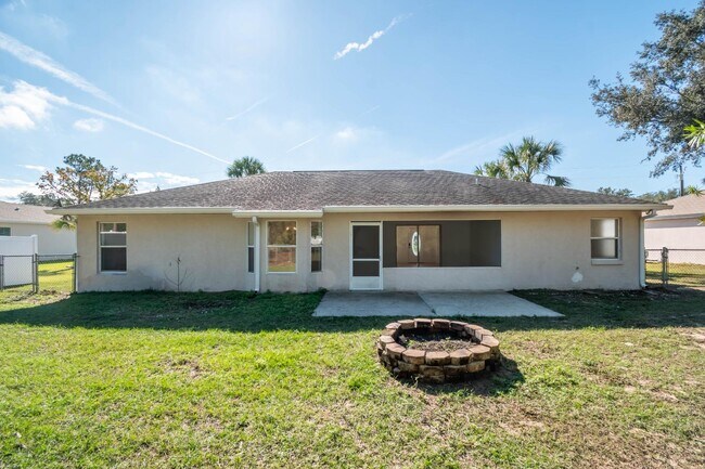 Building Photo - 12829 SW 38th Cir